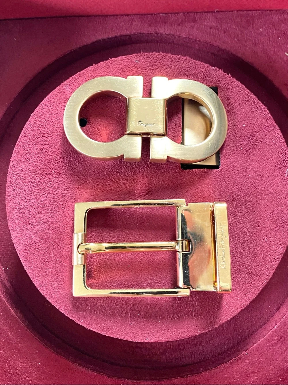 SALVATORE FERRAGAMO - Reversible Leather Belt with Interchangeable Gold Buckles